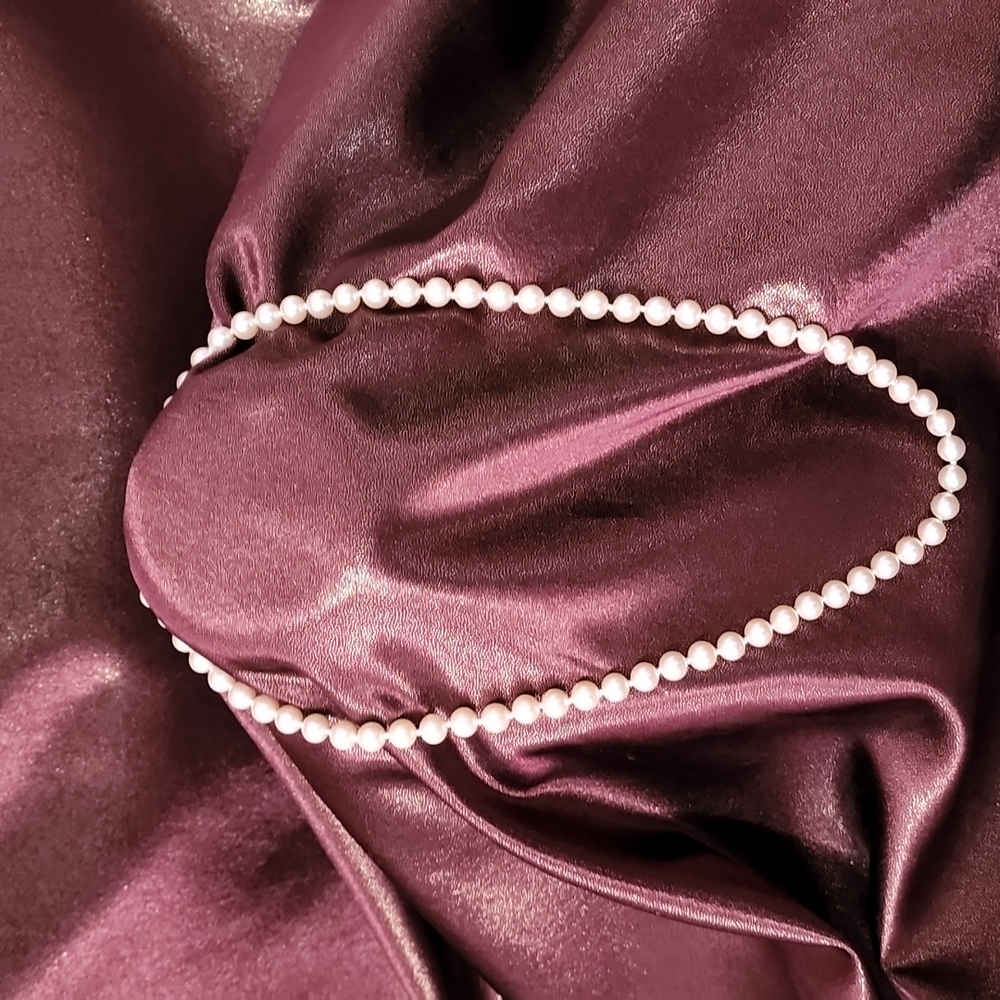 Pearl necklace